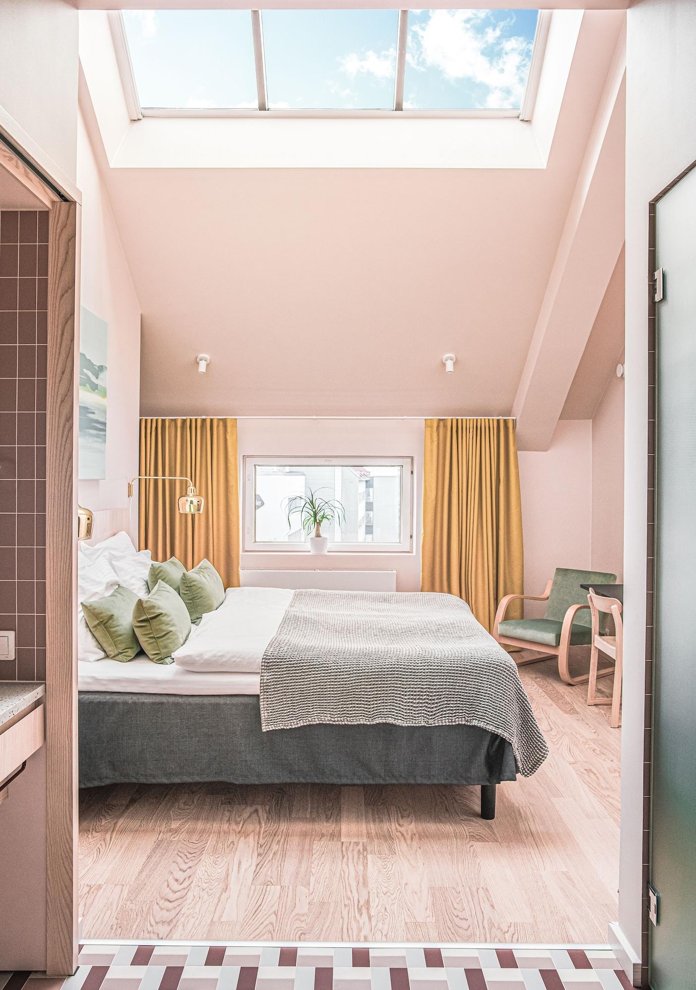 Helka Hotel 3*